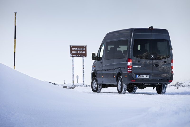 Illustration for article titled 2015 Mercedes Sprinter 4x4 Will Be The Only All-Terrain Van In The US